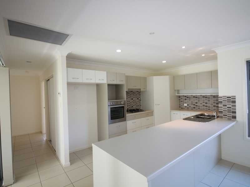 11 Beerwah Parade, Kallangur QLD 4503