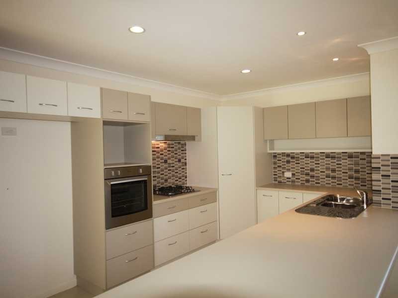 11 Beerwah Parade, Kallangur QLD 4503