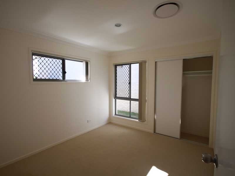 11 Beerwah Parade, Kallangur QLD 4503