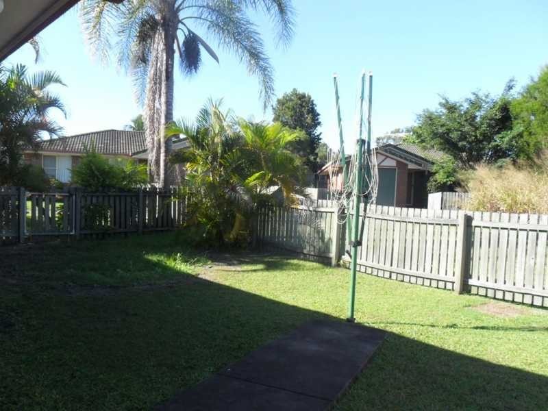 1/17 Streeton Court, Morayfield QLD 4506
