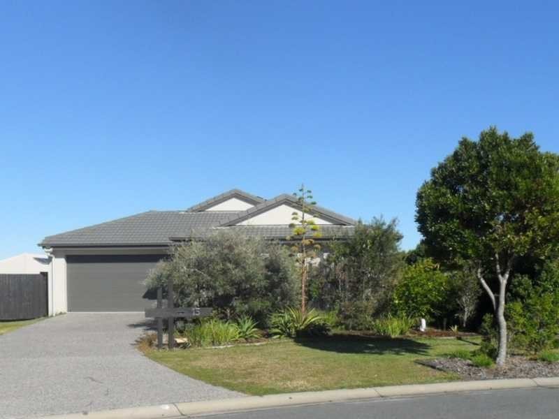 15 Blueberry Street, Banksia Beach QLD 4507