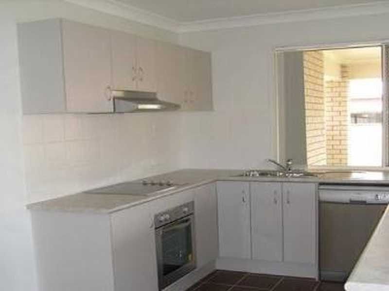 241 Bestmann Road, Sandstone Point QLD 4511