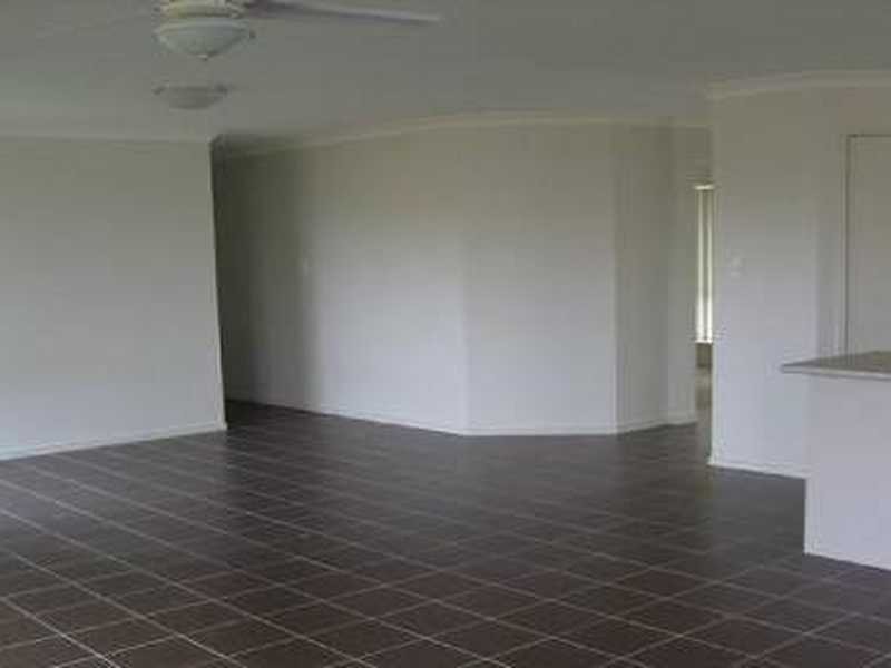 241 Bestmann Road, Sandstone Point QLD 4511