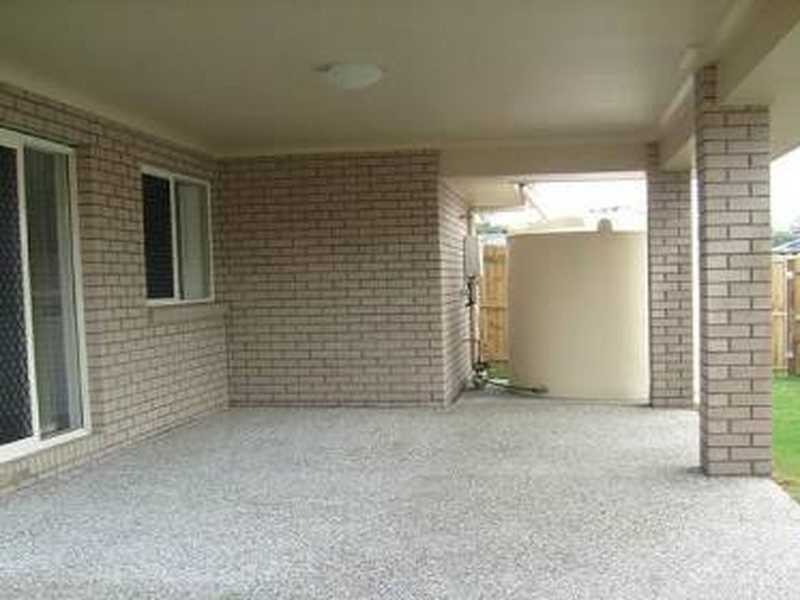 241 Bestmann Road, Sandstone Point QLD 4511