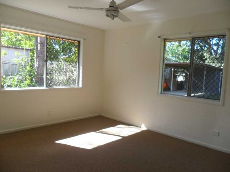 20 KENT STREET, Kallangur QLD 4503