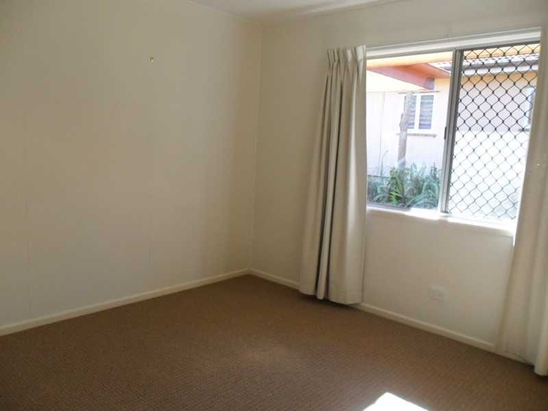 20 KENT STREET, Kallangur QLD 4503