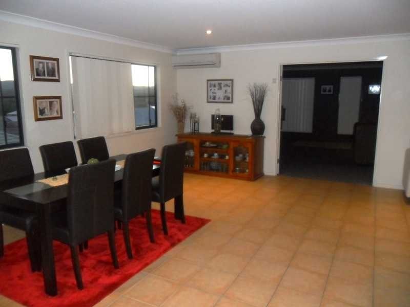 17 Barrine Street, Narangba QLD 4504