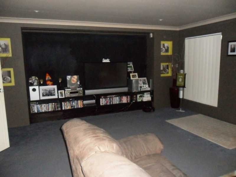 17 Barrine Street, Narangba QLD 4504