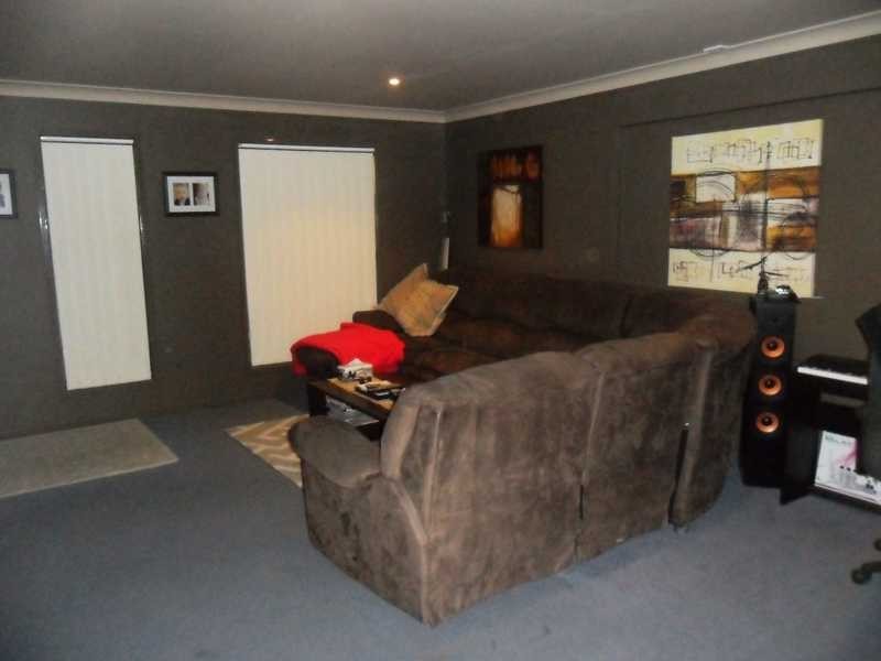 17 Barrine Street, Narangba QLD 4504