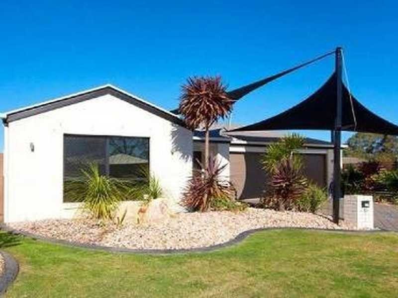 35 Corrimal Place, Sandstone Point QLD 4511