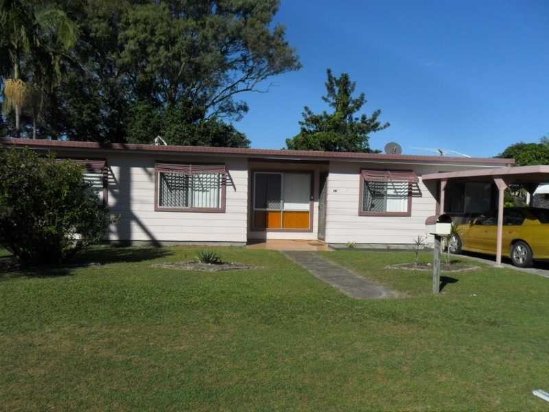 10 Fiona Street, Beachmere QLD 4510
