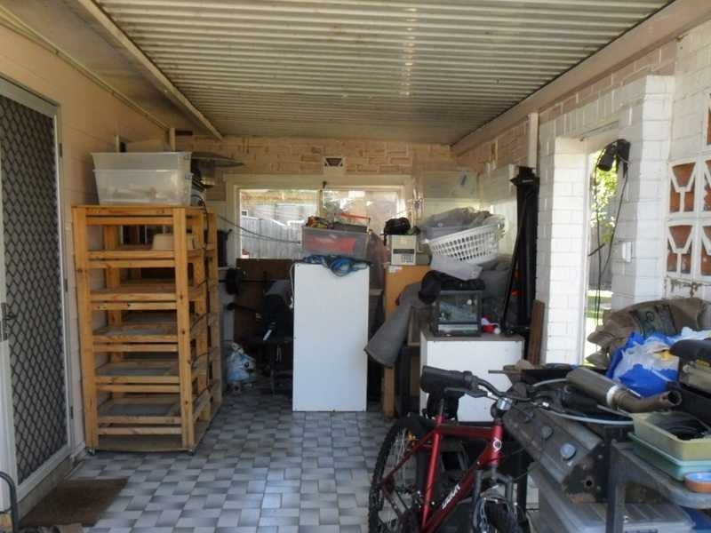 10 Fiona Street, Beachmere QLD 4510