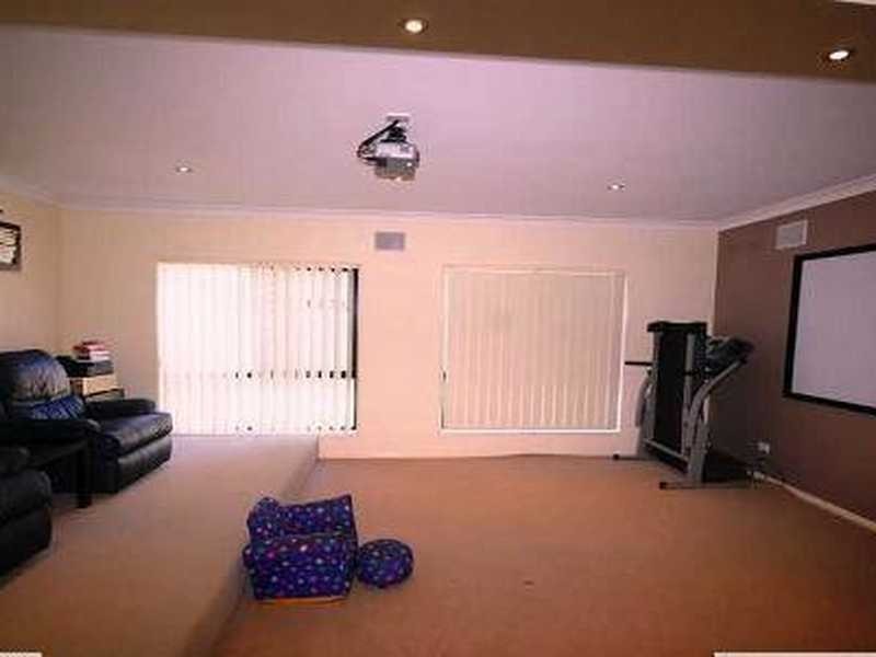 123 Carpenter Way, Sandstone Point QLD 4511