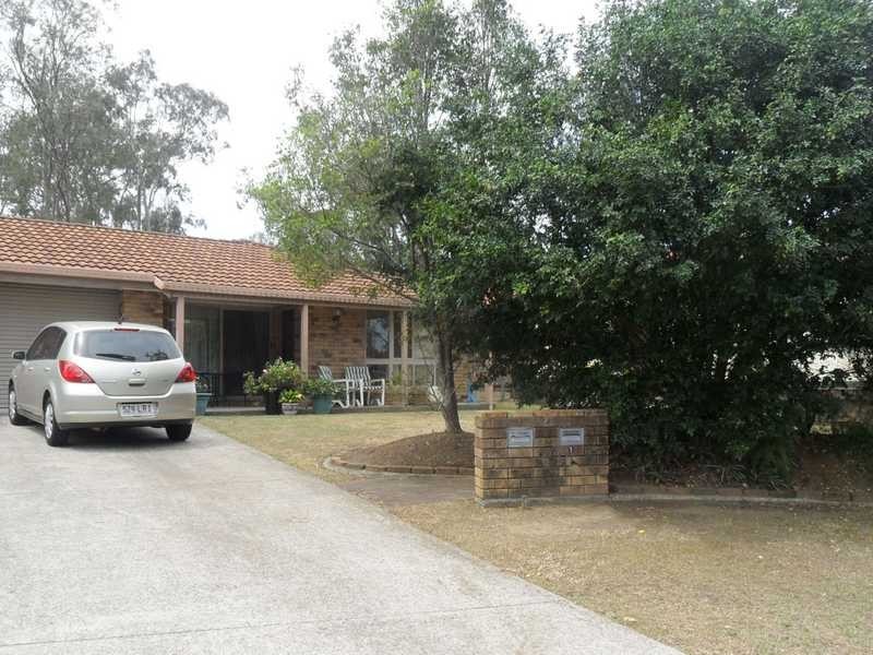1/8 Tokai Court, Petrie QLD 4502