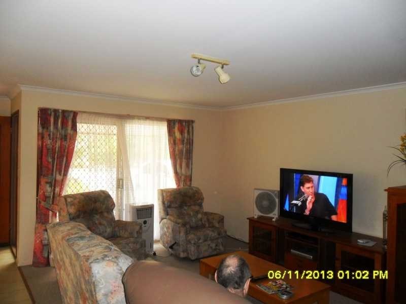 1/8 Tokai Court, Petrie QLD 4502