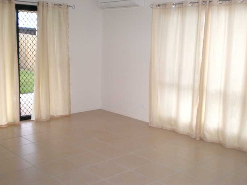 26 Williams Crescent, North Lakes QLD 4509