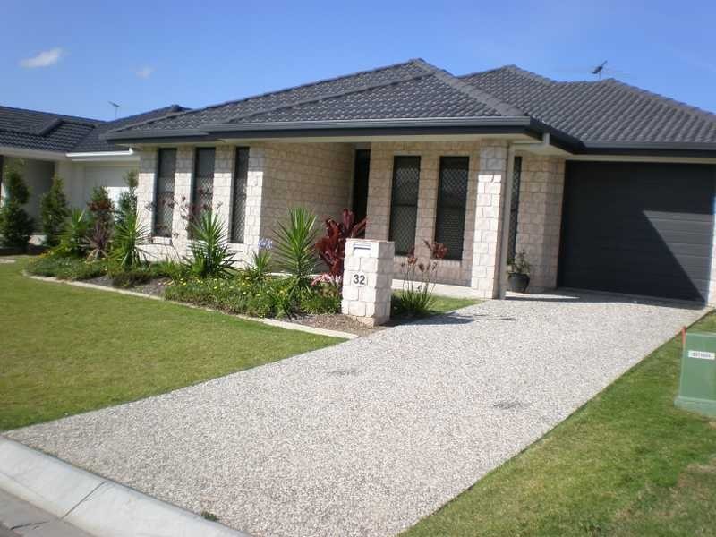 32 Trump Circuit, North Lakes QLD 4509