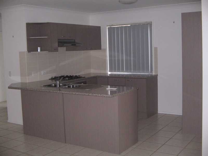 7 Melissa Court, Kallangur QLD 4503