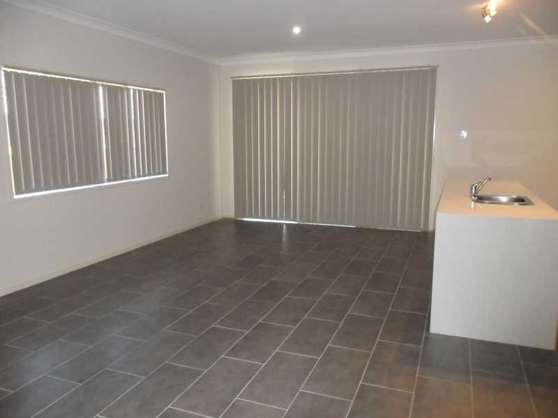 6 Triumph Street, North Lakes QLD 4509