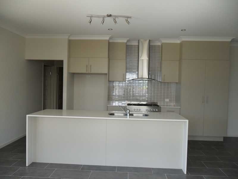 6 Triumph Street, North Lakes QLD 4509