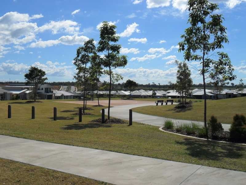 6 Triumph Street, North Lakes QLD 4509