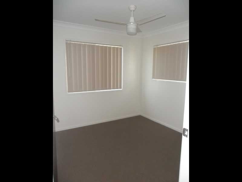 4 Riviera Court, North Lakes QLD 4509