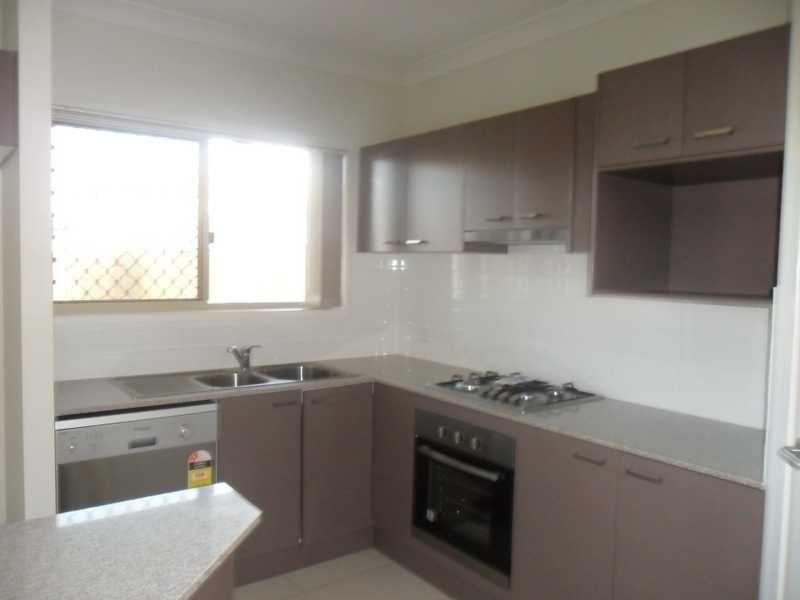 4 Riviera Court, North Lakes QLD 4509