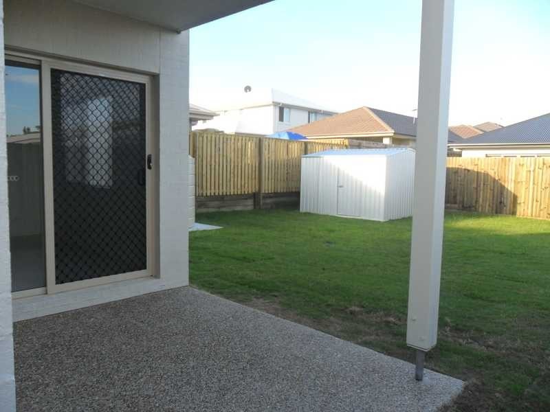 4 Riviera Court, North Lakes QLD 4509