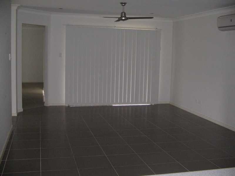 2 TYLAH STREET, Kallangur QLD 4503