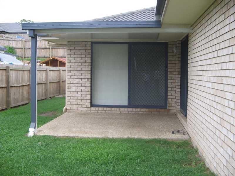 2 TYLAH STREET, Kallangur QLD 4503