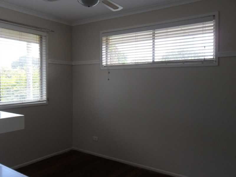 26 Arrakune Crescent, Kallangur QLD 4503