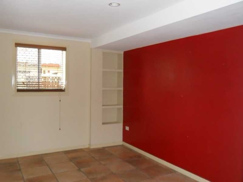 26 Arrakune Crescent, Kallangur QLD 4503