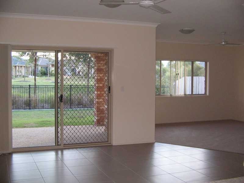 33 MULGARA COURT, North Lakes QLD 4509