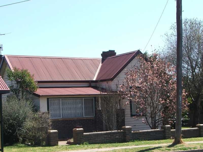 102 Niagara Street, Armidale NSW 2350