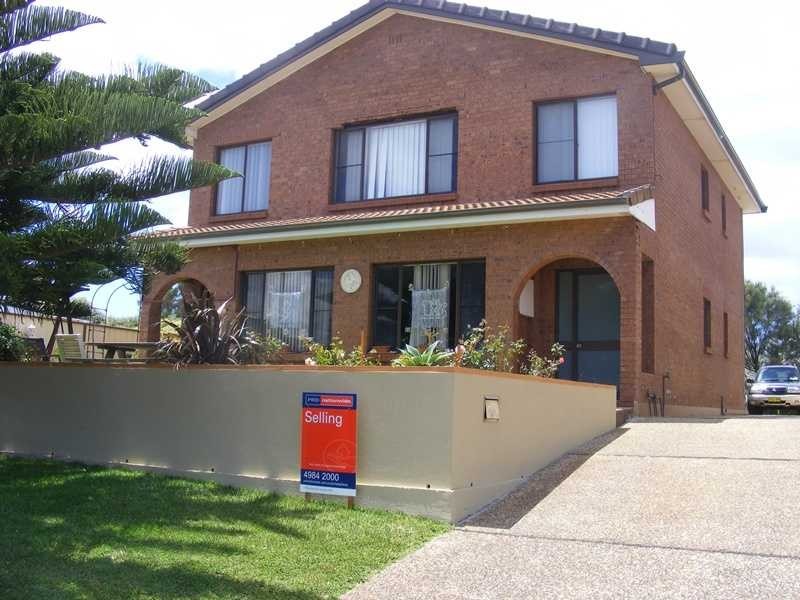 2/13 Robinson Street, Anna Bay NSW 2316