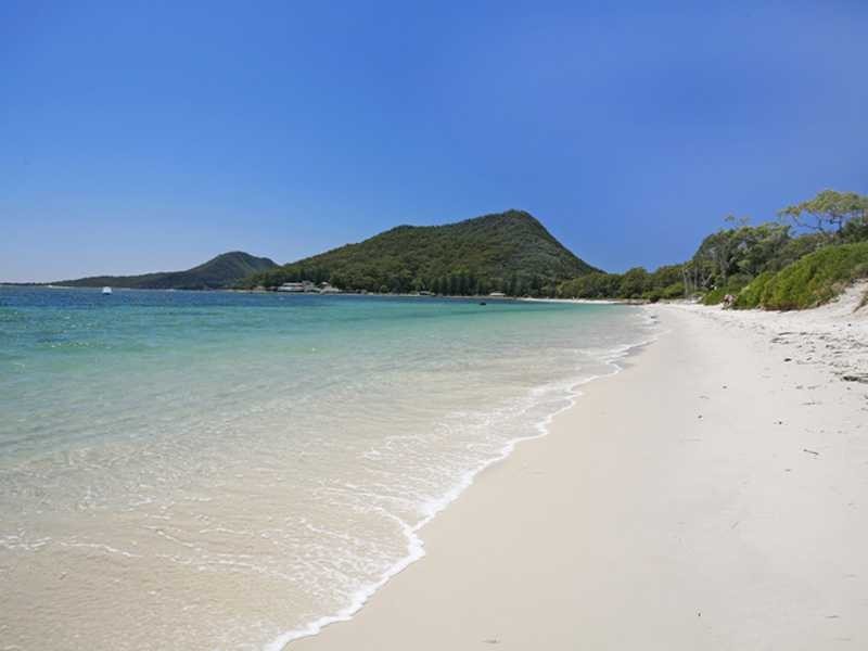 33a Shoal Bay Road, Shoal Bay NSW 2315