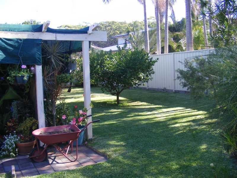 35 Shoreline Drive, Fingal Bay NSW 2315