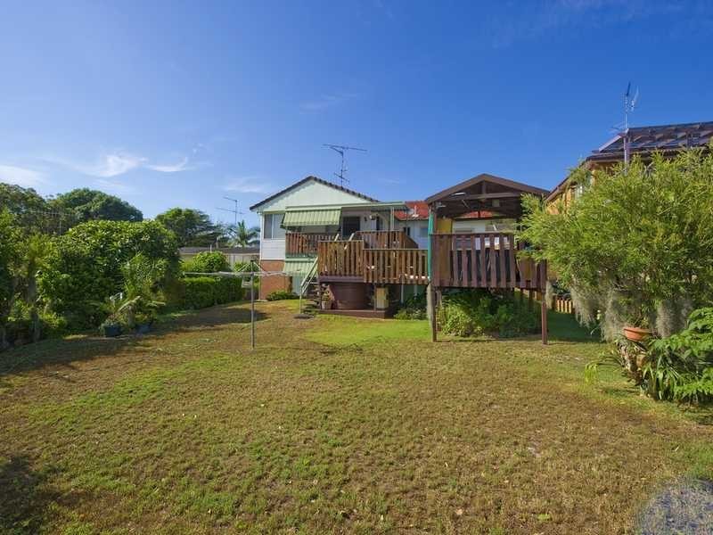 8 Montevideo Parade, Nelson Bay NSW 2315