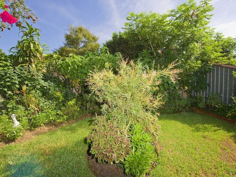8 Montevideo Parade, Nelson Bay NSW 2315