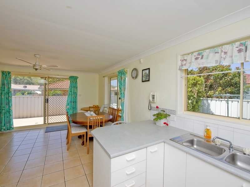 22 Pebble Parade, Fingal Bay NSW 2315