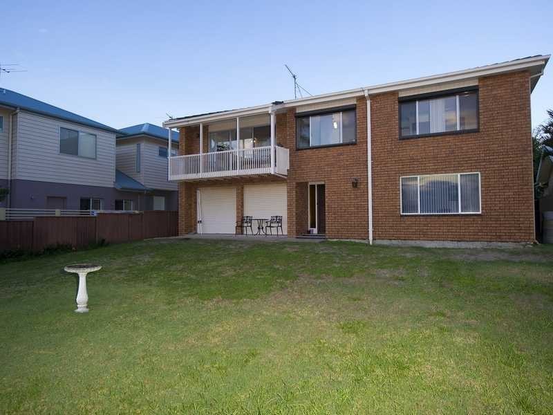 32 Sunset Boulevarde, Soldiers Point NSW 2317