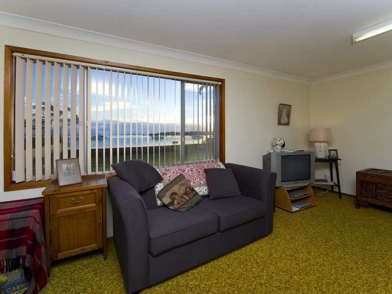 32 Sunset Boulevarde, Soldiers Point NSW 2317