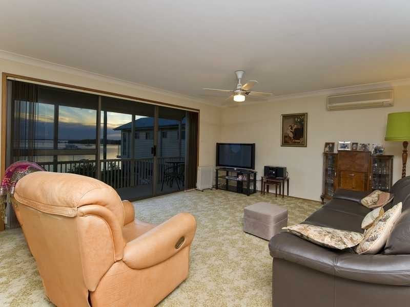 32 Sunset Boulevarde, Soldiers Point NSW 2317