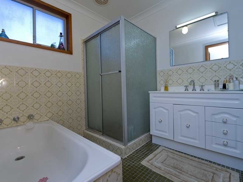 32 Sunset Boulevarde, Soldiers Point NSW 2317