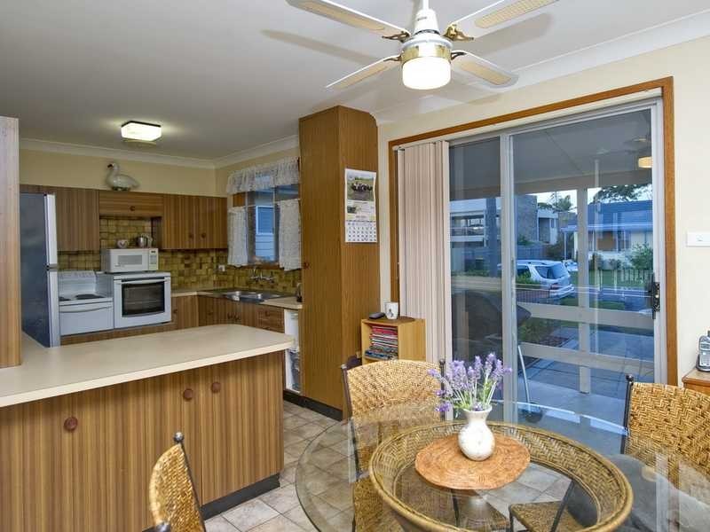 32 Sunset Boulevarde, Soldiers Point NSW 2317