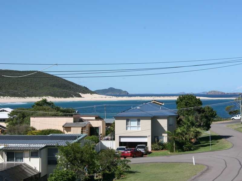 6 Tuna Crescent, Fingal Bay NSW 2315