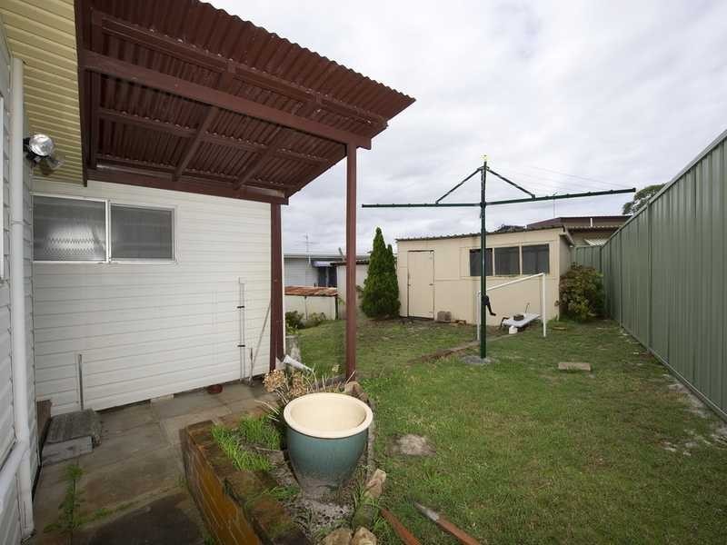 6 Tuna Crescent, Fingal Bay NSW 2315