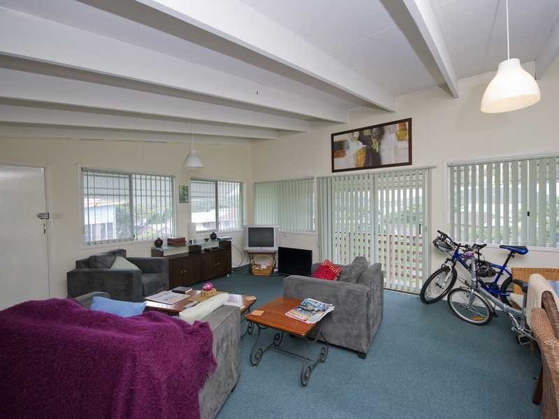 6 Tuna Crescent, Fingal Bay NSW 2315