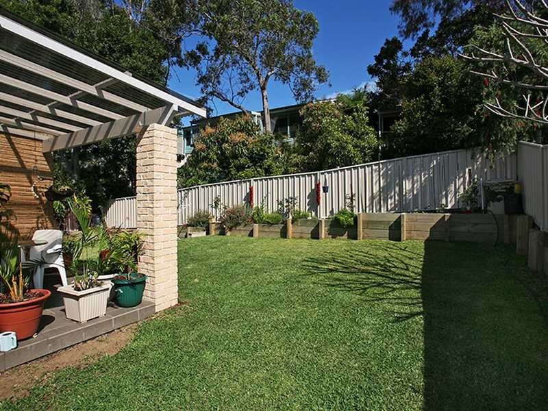 Villa/7a Fern Avenue, Soldiers Point NSW 2317