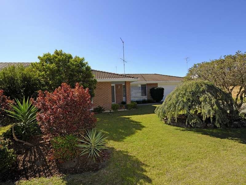 143 Rocky Point Road, Fingal Bay NSW 2315